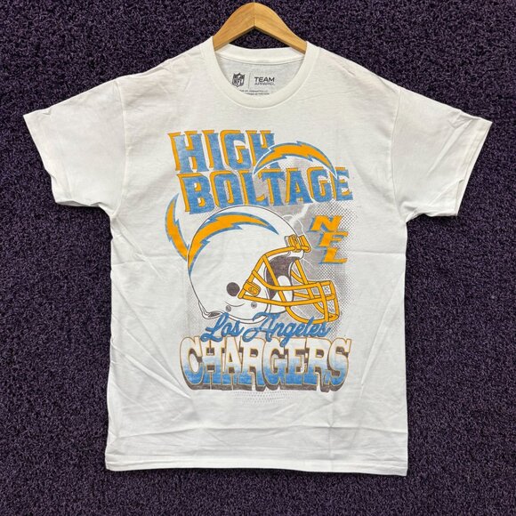 Los Angeles Chargers Helmet High Boltage NFL Team T-Shirt M - Picture 1 of 4